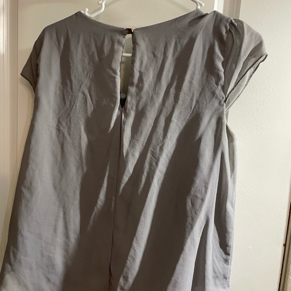 Gray Pleated Shell Top - Picture 2 of 4